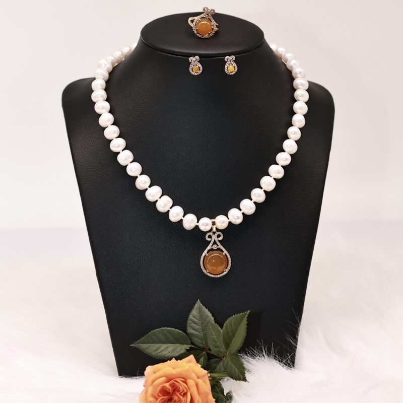 Bộ Trang Sức ngọc trai Nước Ngọt Trắng 7-8 li Mặt Đá Cam Viền  - Vòng Cổ, Bông Tai và Nhẫn Sang Trọng