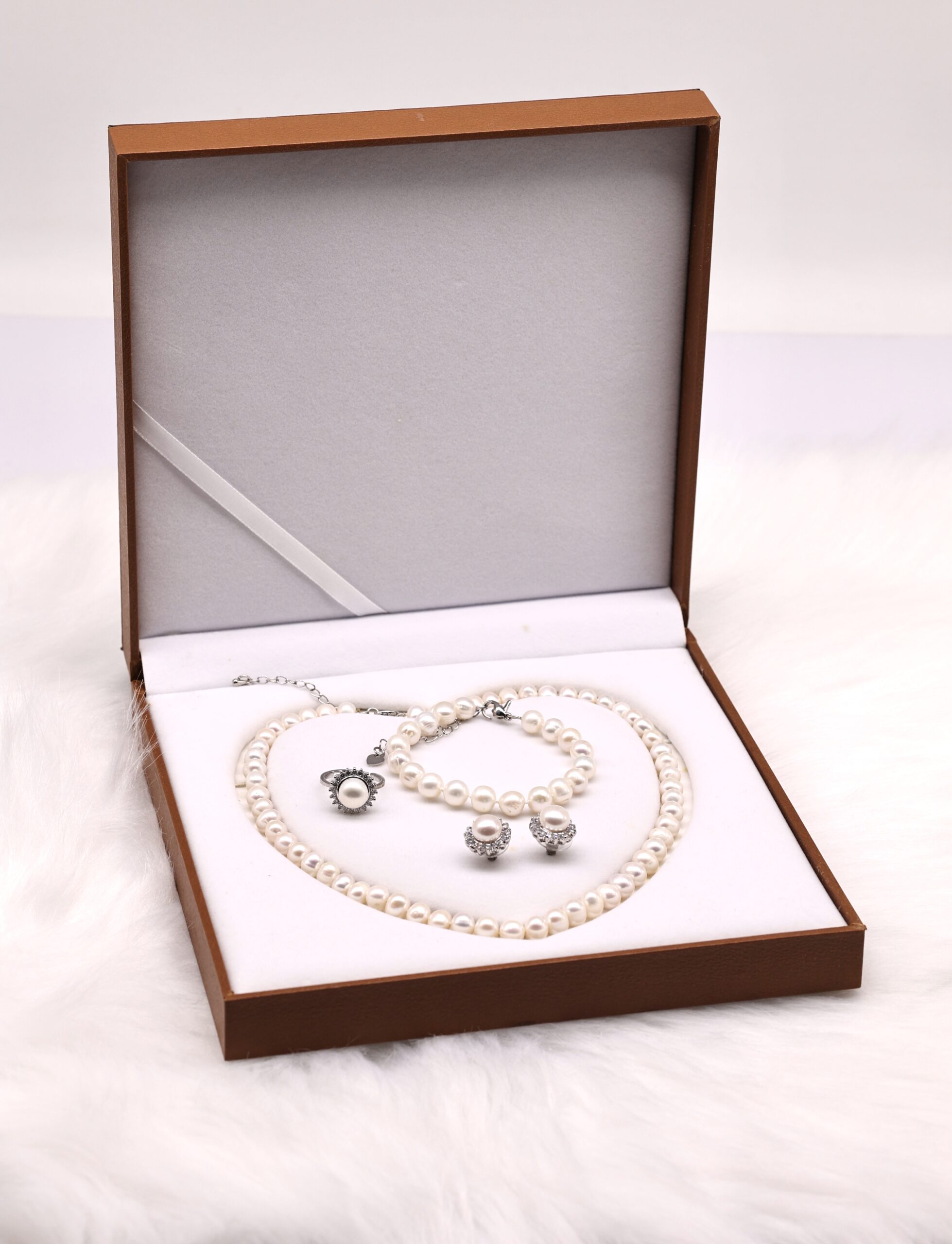 Bộ Trang Sức Vòng Cổ Trơn Trắng và ngoc trai Nước Ngọt 7-8 li - Nhẫn, Bông Tai Tia Tròn và Vòng Tay - Ảnh 5