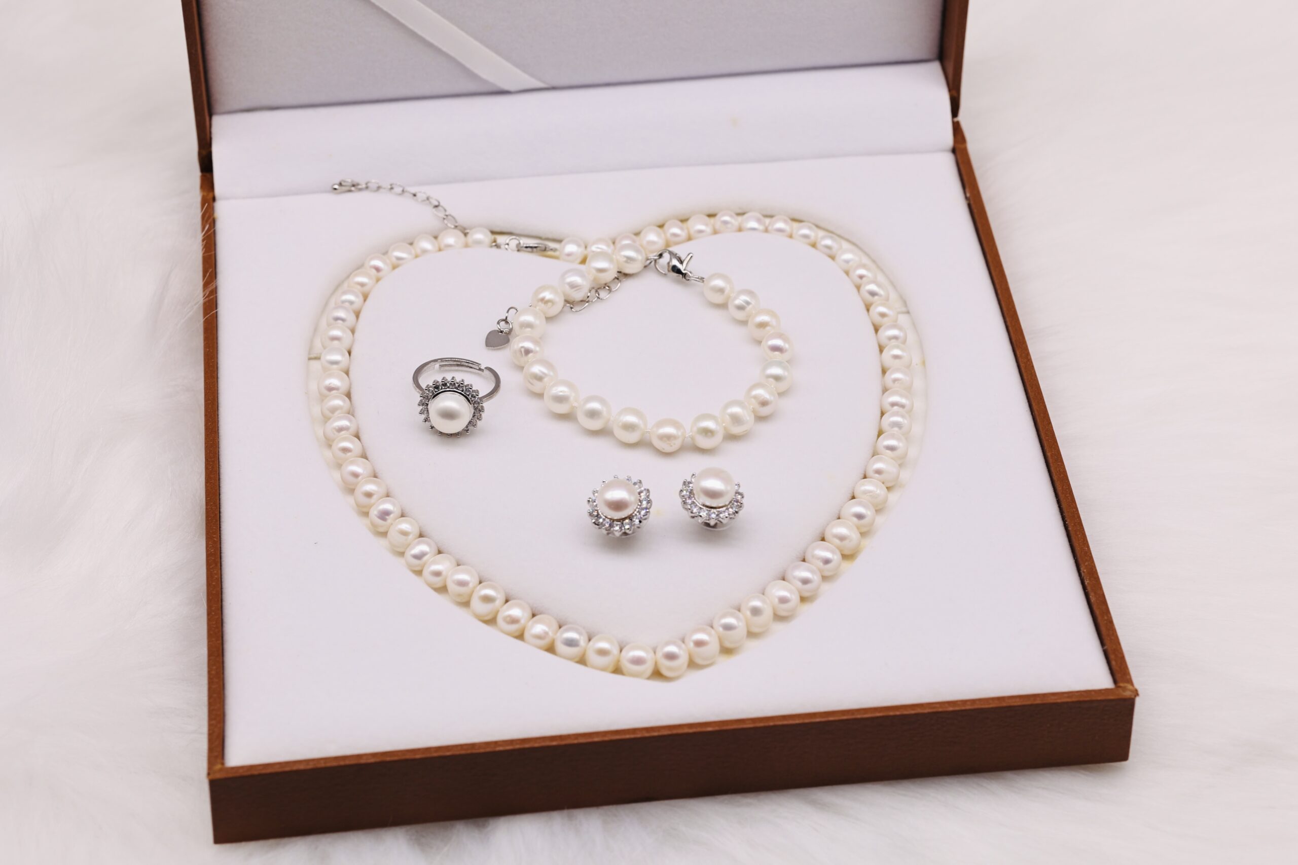 Bộ Trang Sức Vòng Cổ Trơn Trắng và ngoc trai Nước Ngọt 7-8 li - Nhẫn, Bông Tai Tia Tròn và Vòng Tay - Ảnh 3