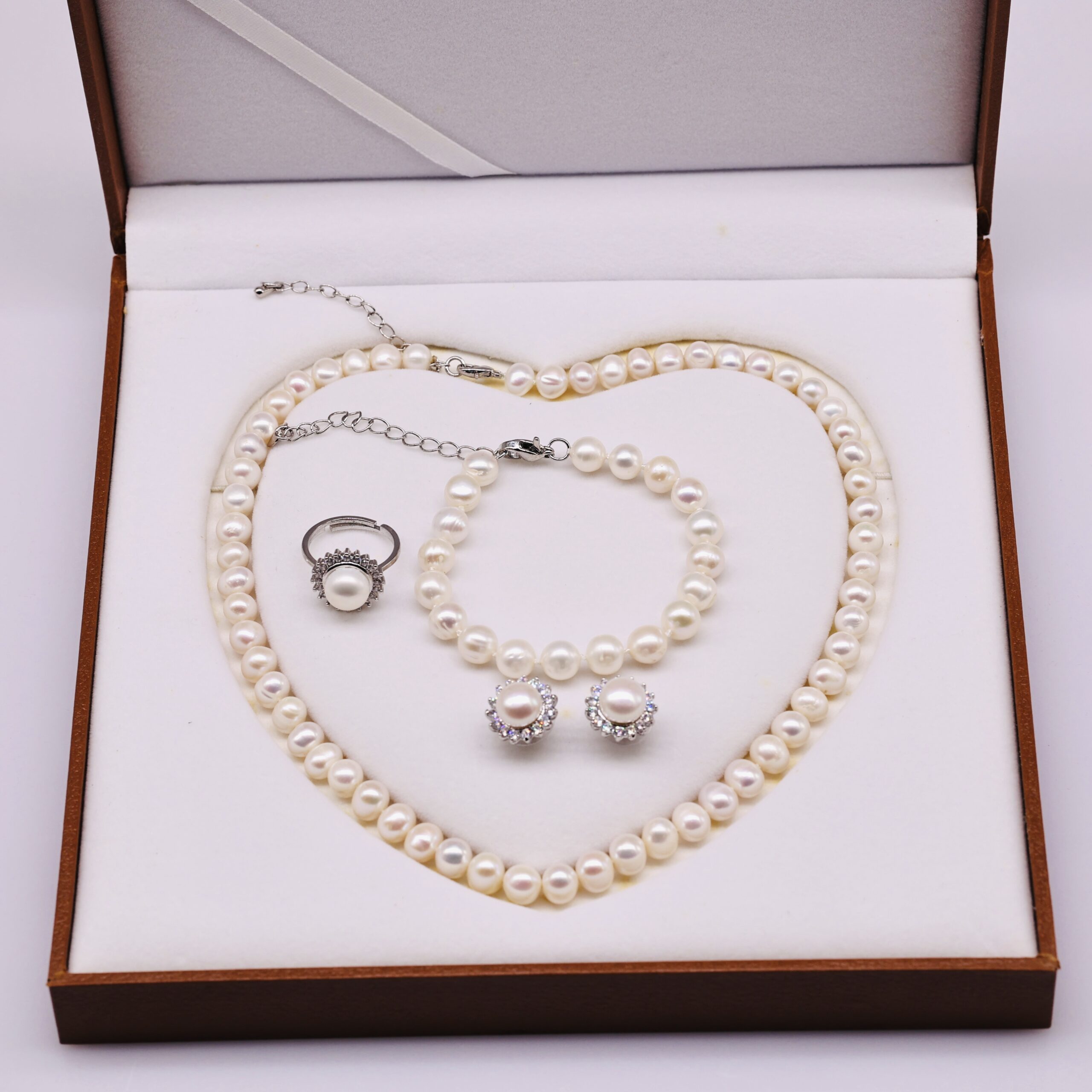 Bộ Trang Sức Vòng Cổ Trơn Trắng và ngoc trai Nước Ngọt 7-8 li - Nhẫn, Bông Tai Tia Tròn và Vòng Tay