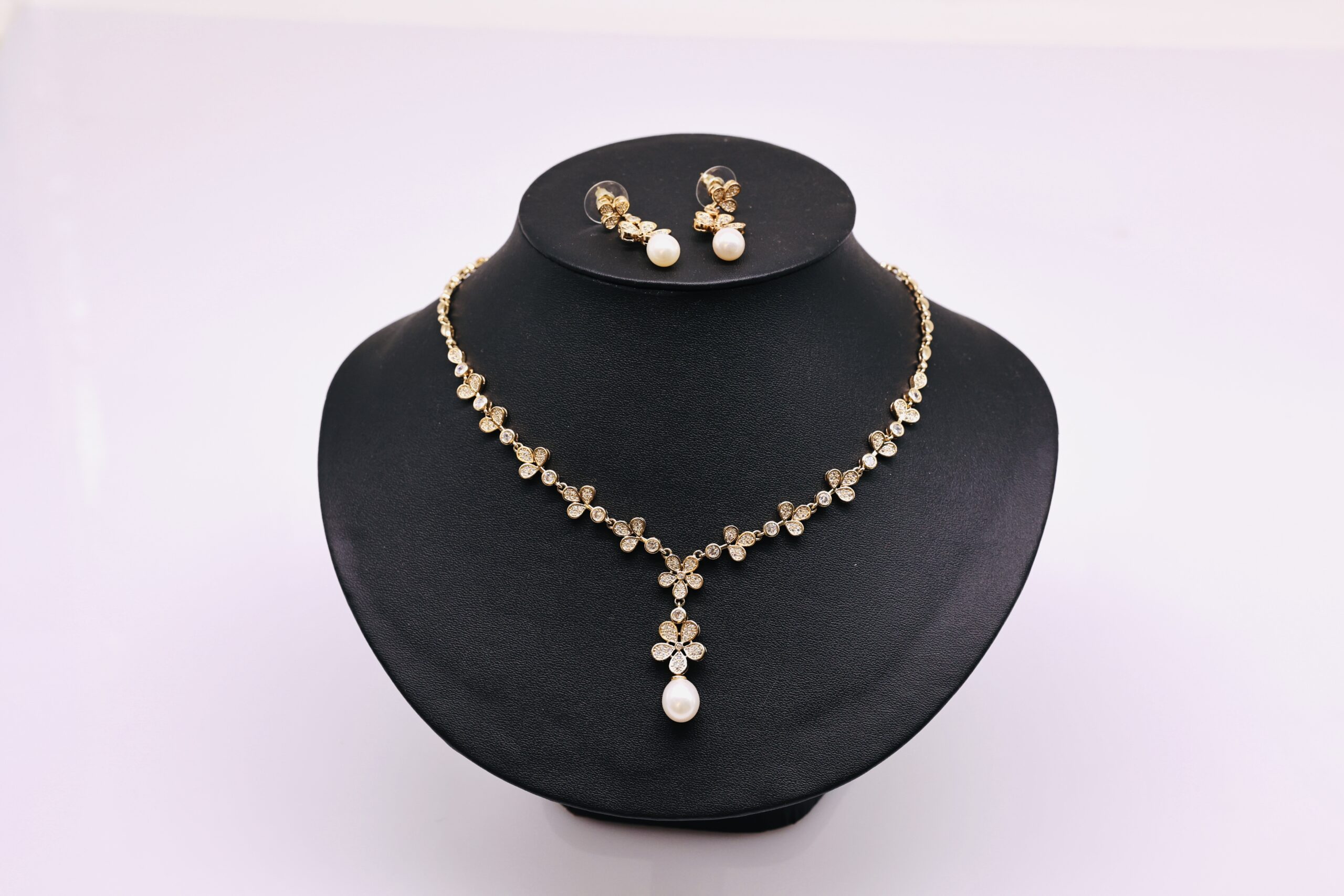 Bộ Trang Sức Mặt Hoa Mai Đính ngoc trai Nước Ngọt 7-8 li - Dây Chuyền và Bông Tai - Ảnh 3