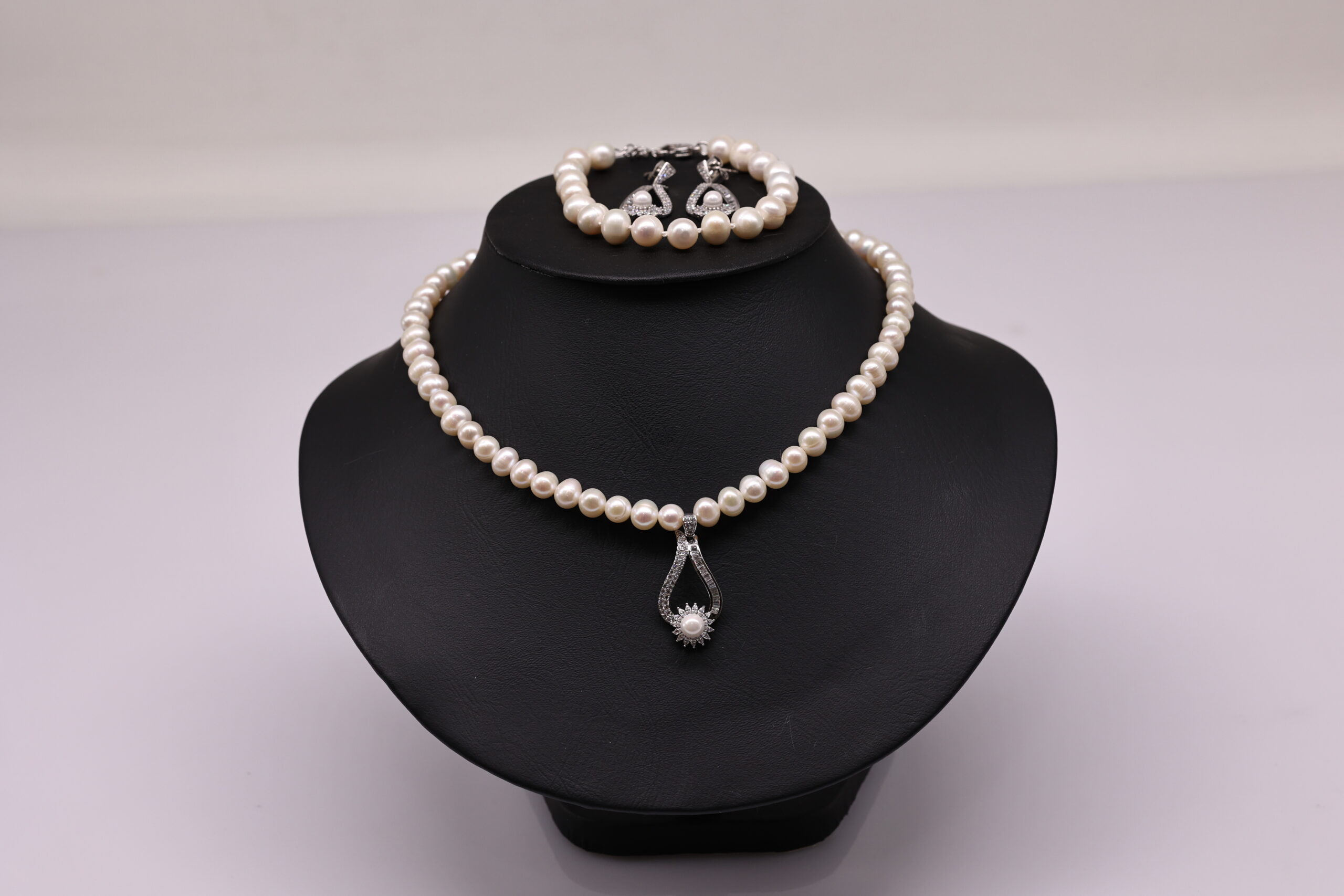 Bộ Trang Sức ngoc trai Nước Ngọt Trắng 7-8 li Hình Thoi Dài - Vòng Cổ và Bông Tai Cao Cấp