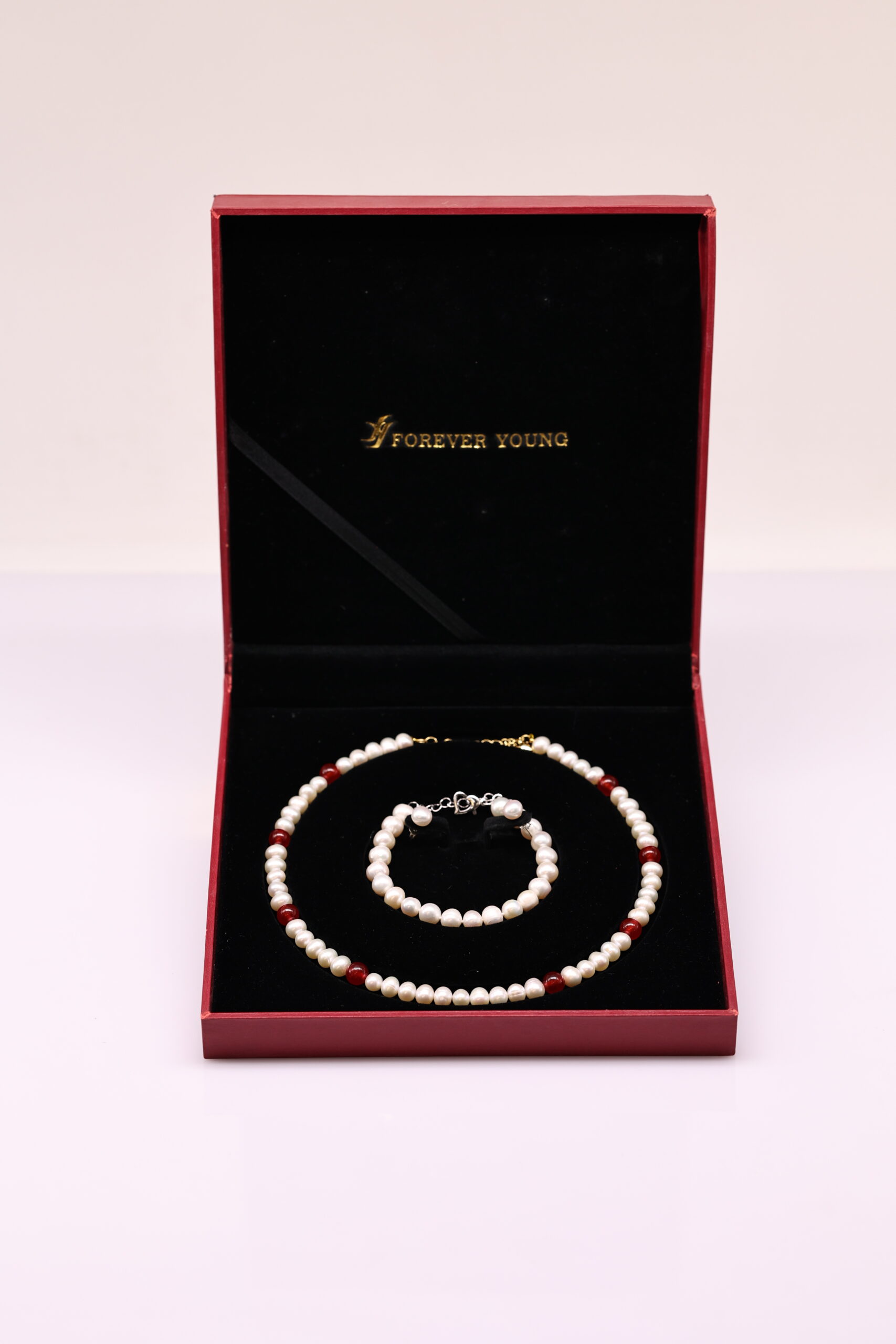 Bộ Trang Sức ngoc trai Nước Ngọt Kết Điểm Đá Đỏ - Dây Chuyền, Vòng Tay và Bông Tai